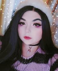 Hello everybody ! 🤗 We were lucky yesterday to met Nick Kellington, aka  the hunter in TDC, at the Bruxelles's Comiccon! We thank him a lot for  being so kind and friendly