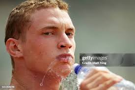 29 Photos & High Res Pictures