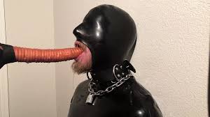 Rubber Pig Throat Fucked by Machine: Gay Amateur Porn feat. PigNboy