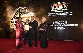 Kementerian kominfo tidak bertanggung jawab atas keakuratan informasi dalam bahasa diterjemahkan. Galeri Anugerah Perkhidmatan Cemerlang Category Kkmm Image Kementerian Komunikasi Dan Multimedia