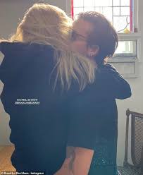 Jamie downham, the sun news.com.au july 13, 2020 9:19am Brooklyn Beckham Cuddles With Fiance Nicola Peltz As They Celebrate Their 26th Birthday Netral News