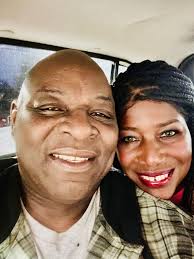 Happy anniversary wishes to couple