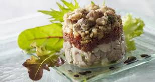 Tartare De Thon Aux Chataignes Et Tomates Confites Tartare De Thon Recette Tartare De Thon Tomates Confites