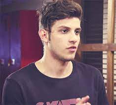 Ele tem apenas 22 anos, já fez sucesso com público teen até estourar em. Gif Hunterress Chay Suede Gif Hunt 100 Please Like Reblog If