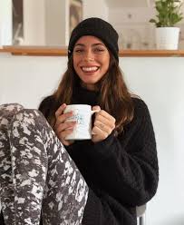Un beso en madrid (video short) martina stoessel. Tini Stoessel A Los Angeles Per La Tini Stoessel Italia Facebook
