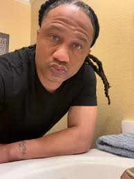 Be still, & Know that I I AM God huin