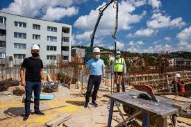 26 si se adreseaza elevilor din ciclul primar, gimnazial si liceal, aceasta institutie fiind considerata una dintre cele mai bune din cluj. Liceul Onisifor Ghibu Va Fi Complet Modernizat LucrÄƒrile In Valoare De 6 Milioane De Euro Sunt SusÈ›inute Din Fonduri Europene Www Actualdecluj Ro