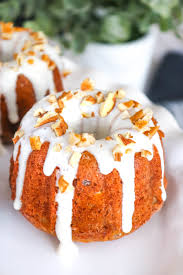 There are bundt cakes from scratch, with cake mix, with booze, fruits and so much more! Hummingbird Mini Bundt Cakes Big Bear S Wife A Southern Favorite
