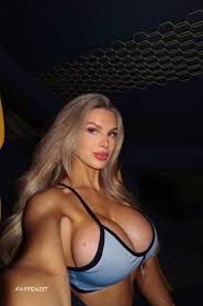 Kyra Marie Belanger Nude and Sexy Collection - Fappenist