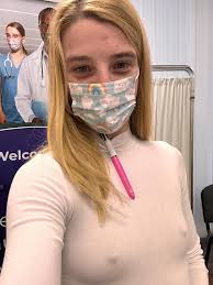 I may be ugly, but:1. I text back in less than 5 sec2. I'm funny3. I eat 🥖  4. I don't need your money