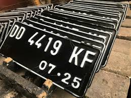 Kode plat tersebut di antaranya. Plat Nomor Kendaraan Di Indonesia Lengkap Kode Nomor Polisi