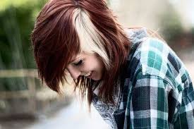 I am also thinking about getting blonde bangs. Brown And Blonde Short Scene Hair Hair Scene Hair