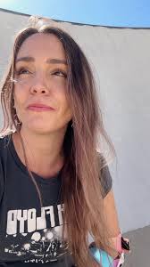 Thai Skateboard Girl