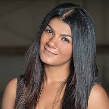 Nora Hinz's Instagram, Twitter & Facebook