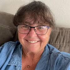 Colette Anderson's Instagram, Twitter & Facebook