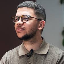 Mpumi Ndlovu (@LeloPum)