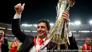 Benfica head coach rui vitoria has signed a new contract that will keep him at the club until 2020. Benfica Fans Beg Everton To Take Rui Vitoria On Twitter