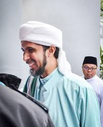 081932360479 komando management ( bunda nengq )contac ya buat yg mau hub ali buat mc, dll dah ke nomer itu aja aja yak❤️❤️❤️ youtu.be/kyg5mexxnvq. 51 Habib Ali Zaenal Abidin Ideas In 2021 Islamic Quotes Alhamdulillah Kaws Wallpaper