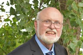 Senate District 5: Peters hopes vast knowledge will suit state Legislature 