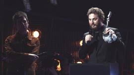 Les deux hommes semblaient alors très complices. Daniele Gilbert Revele Une Histoire D Amour Entre David Bowie Et Un Ex Presentateur Tv Francais Cnews