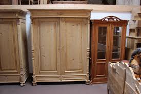 Er ist zeitlos, und lässt sich einfach in andere stilrichtungen integrieren. Kleiderschrank Grunderzeit