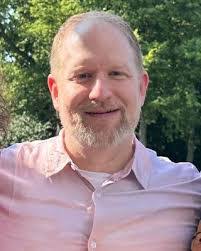 Donald Hipp's Instagram, Twitter & Facebook