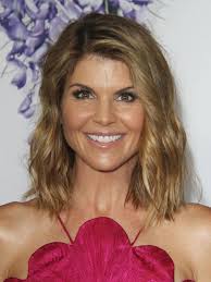 Happy birthday to Lori Loughlin (born: July 28, 1964)🎁🎂💐🎉🎊🎏🎈🪅