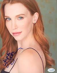 LESLIE STRATTON SIGNED 8X10 PHOTO ACTRESS AUTOGRAPH COA ACOA