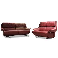 Eine sitzgelegenheit mit relaxfunktion macht diesen moment zu einem einzigartigen. Polstergarnitur 4602 Leder Rot Dreisitzer Relaxfunktion Zweisitzer Himolla Sofas Gunstig Kaufen Mobelfirst