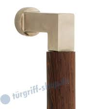 Bauhaus Stossgriff Bohrabstand 300mm Holzgriff 4 Farben Jatec In 2020 Hausturen Holz Kunststoffturen Bauhaus