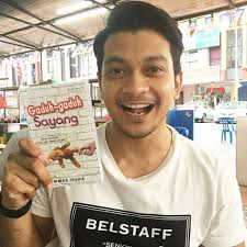 One big family gaduh gaduh sayang 01. Gaduh Gaduh Sayang