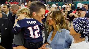 Mom tom raved about his family to weei's mut and callahan on monday, explaining how the super bowl has kind of turned into an annual family reunion. Tom Brady S Super Bowl Winning Jersey May Have Been Stolen During Post Game Celebrations Entertainment Tonight