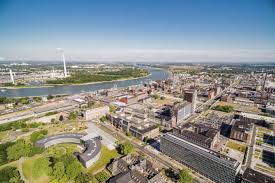 The fastest train normally takes 33 min. 10 Jahre Chempark Investitionen So Hoch Wie Nie Armaturenviertel