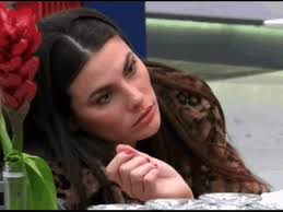 Dayane mello è distrutta dalla notizia della morte del fratello lucas, avvenuta la notte scorsa a dayane, infatti, al momento, ha deciso di rientrare per ricevere l'abbraccio dei compagni a cui ha. Dayane Mello Grande Fratello Gif Dayanemello Dayane Grandefratello Discover Share Gifs
