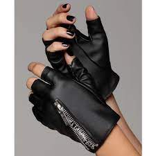 Pin By Lindsay Aucoin On Fashion Fashion Leather Fingerless Gloves Fashion Outfits