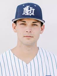 Evan Porter's Instagram, Twitter & Facebook