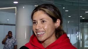 Beverly Ramos establece nueva marca nacional en el campeonato mundial en  Eugene