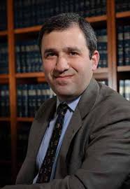 Delegates accept a report relative to the law economy and endorse a pay  increase for judges