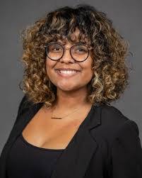 Cassandra Castro's Instagram, Twitter & Facebook