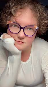 𝘊𝘳𝘺𝘴𝘵𝘢𝘭 𝘙𝘢𝘦 𝘈𝘬𝘦𝘺-𝘚𝘮𝘪𝘵𝘩