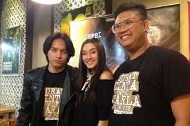 Surat cinta dari starla (2017). Bandung Merdeka Com Berjumpa Dengan Tiga Bintang Dalam Film Surat Cinta Untuk Starla