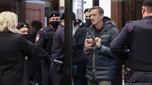 In seinem neuesten beitrag klagt der kremlkritiker über seinen sich verschlechternden gesundheitszustand. Russian Opposition Leader Alexei Navalny Sentenced To Prison News Dw 02 02 2021