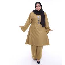 Malay women wearing baju kurung in malaya, circa 1950. Kurung Pahang Riau Plus Size Golden Brown Malaysia Baju Plus Size Wanita Online Boutique Pakaian Wanita Kecantikan Beg Accesories Dan Produck Gaya Hidup Jualan Hebat 30 50
