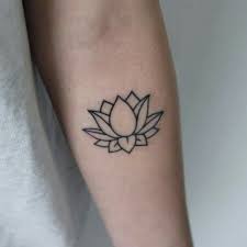 Lotus Outline Want This Tattoos Simple Wrist Tattoos Flower Outline Tattoo