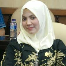 Halaman timeline artikel terbaru profil sulastri lastri penulis media online di kompasiana.com. Sulastri Siap Bertarung Di Pilkada Inhil Jika Syarat Terpenuhi