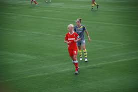 Jun 12, 2013 · caroline seger, 27, är en av sveriges största fotbollsstjärnor. File Caroline Seger And Sinead Farrelly Jpg Wikipedia