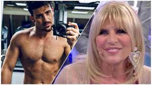 Jun 29, 2021 · — uomini e donne (@uominiedonne) june 11, 2021 per ultimi, ma non per importanza, troviamo la coppia, ormai scoppiata, del trono over di uomini e donne. Uomini E Donne Anticipazioni Oggi Gemma Contro Sirius E Valentina