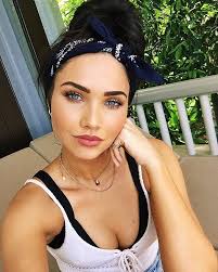 Light Skin Black Actress With Green Eyes Jessica Green Black Hair Green Eyes Dark Skin Light Hair Dark Hair Light Eyes