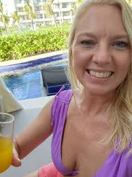 Beautiful resort. Rooms need some work, food is good but the service is  horrible. When you complain nothing happens. We tipped a lot and that's  when you get good service. You can