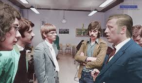 Ondanks dat ik zelf geen les van. 16 Mei 1971 Pers Na Brandbom Aanslag Mebo 2 Zwart Wit Foto S Noordzee